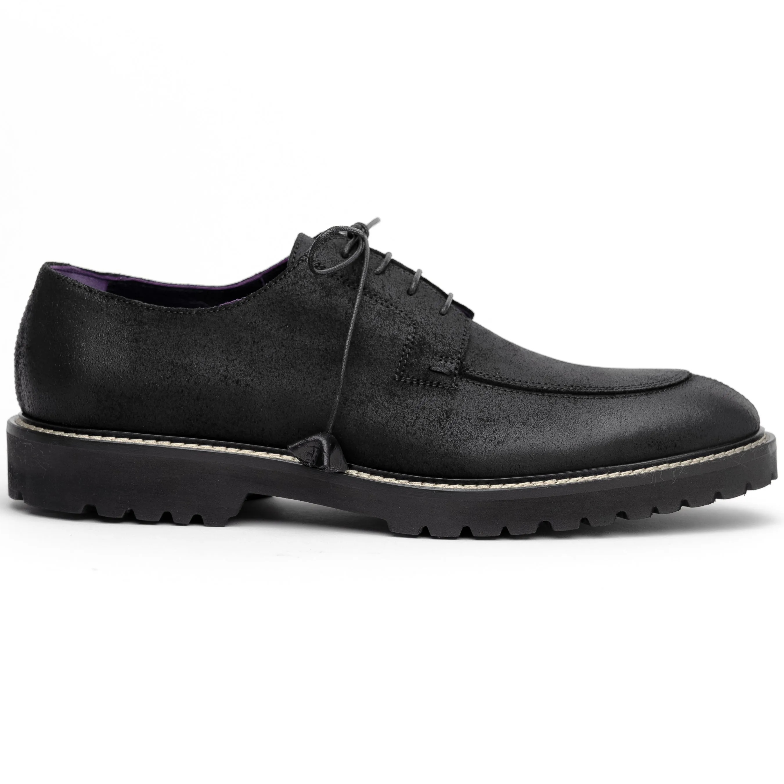 26-224-BLK CAMPO Sueded Goatskin Lace Up with Wax Finish, Black