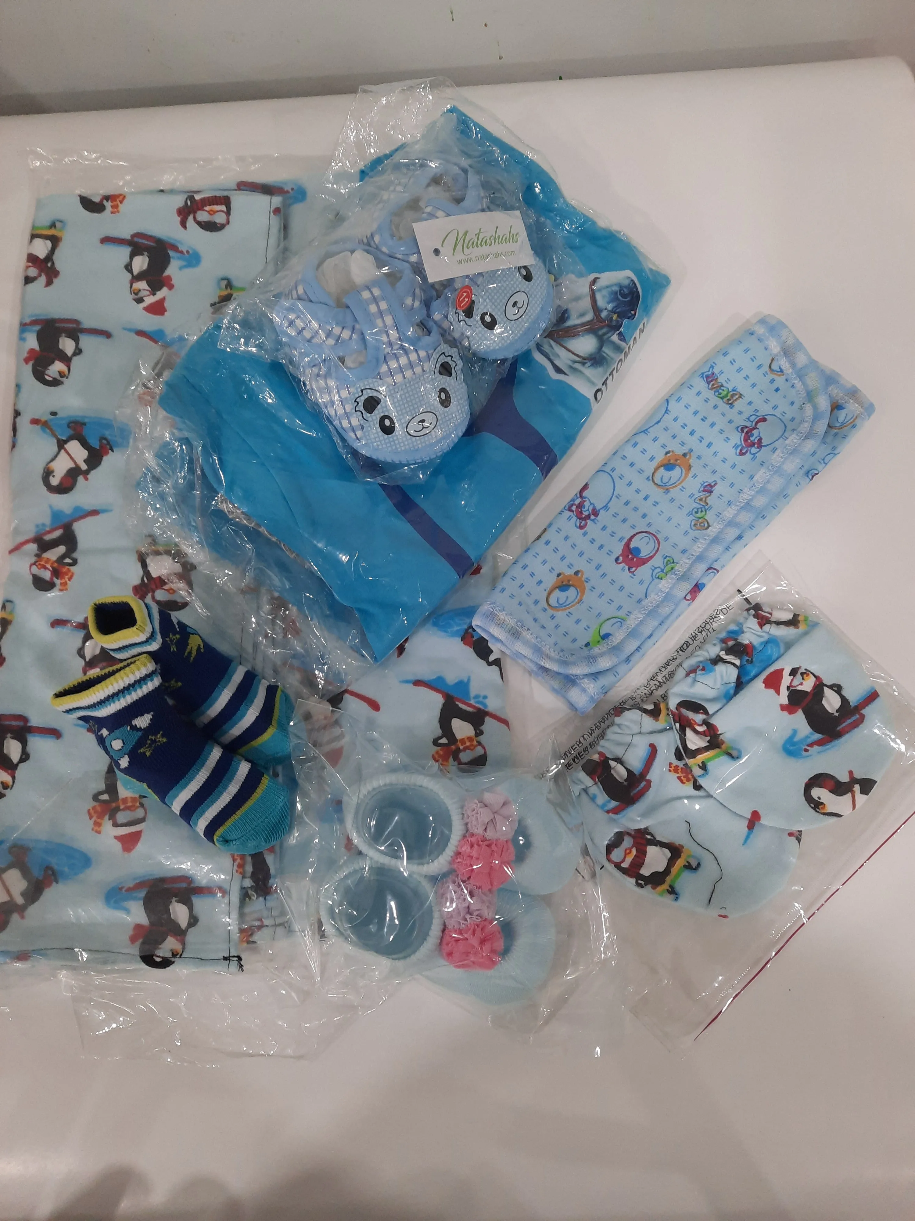 Baby clothing gift sets ideal for baby showers and new born baby occasions - SET C