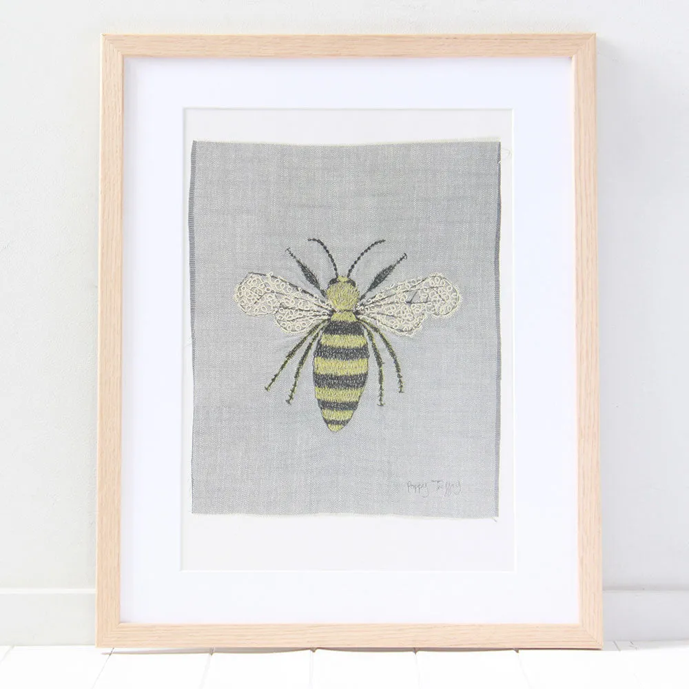 bee - A3 print