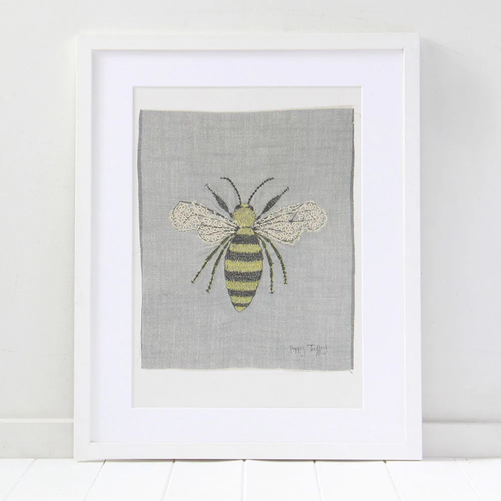 bee - A3 print