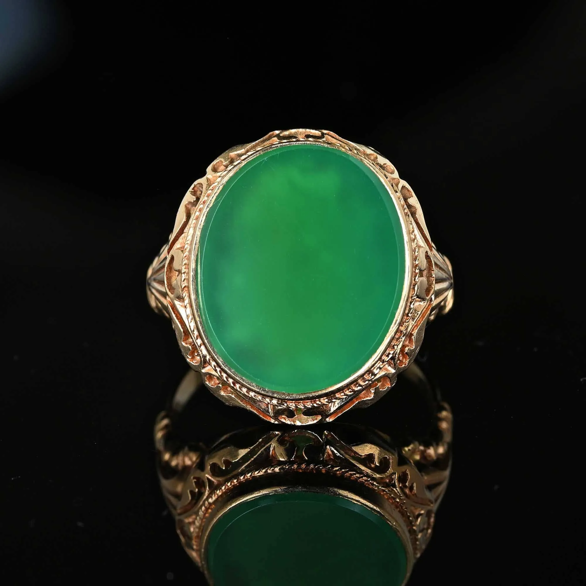 DEPOSIT Bold 14K Gold Cabochon Green Chrysoprase Ring