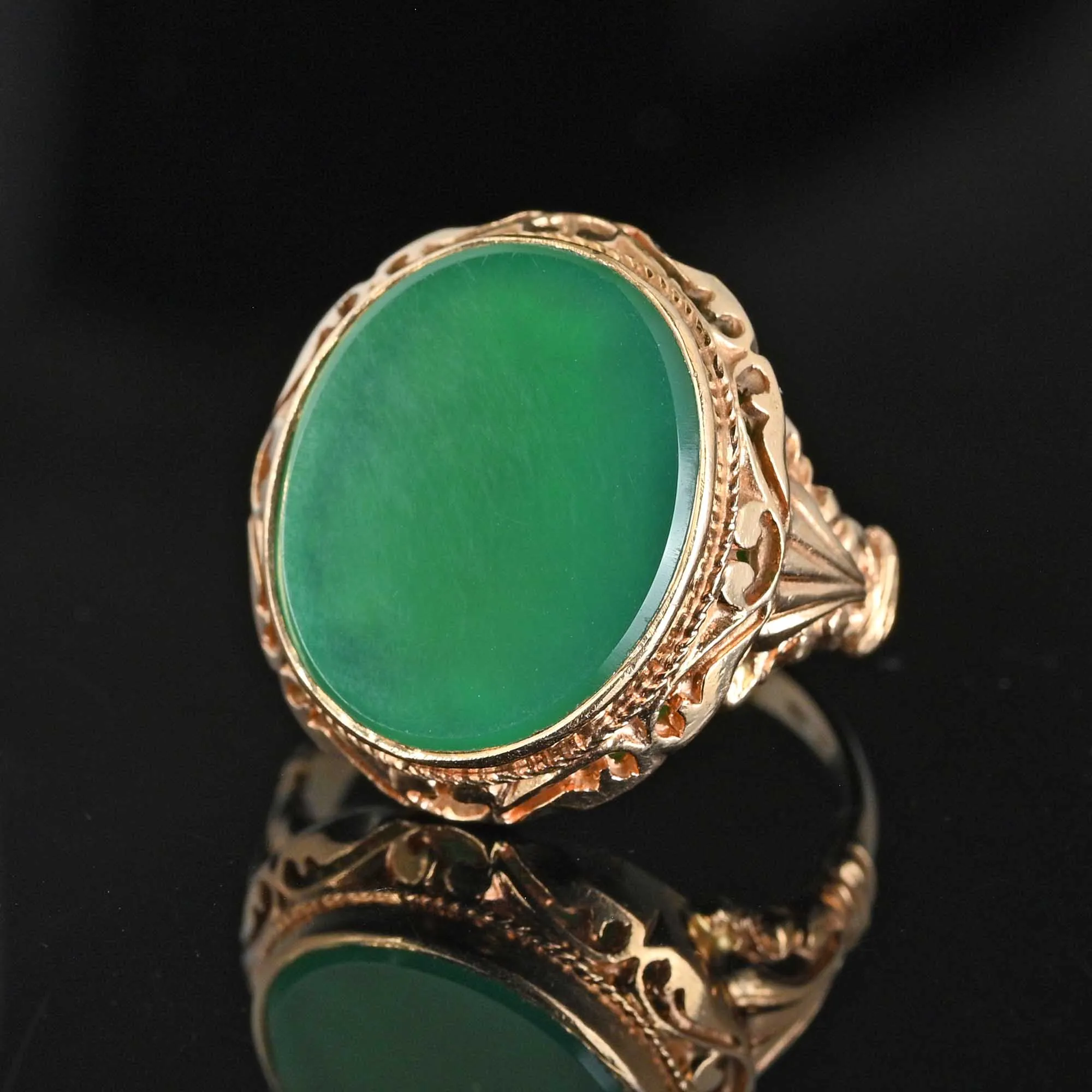 DEPOSIT Bold 14K Gold Cabochon Green Chrysoprase Ring