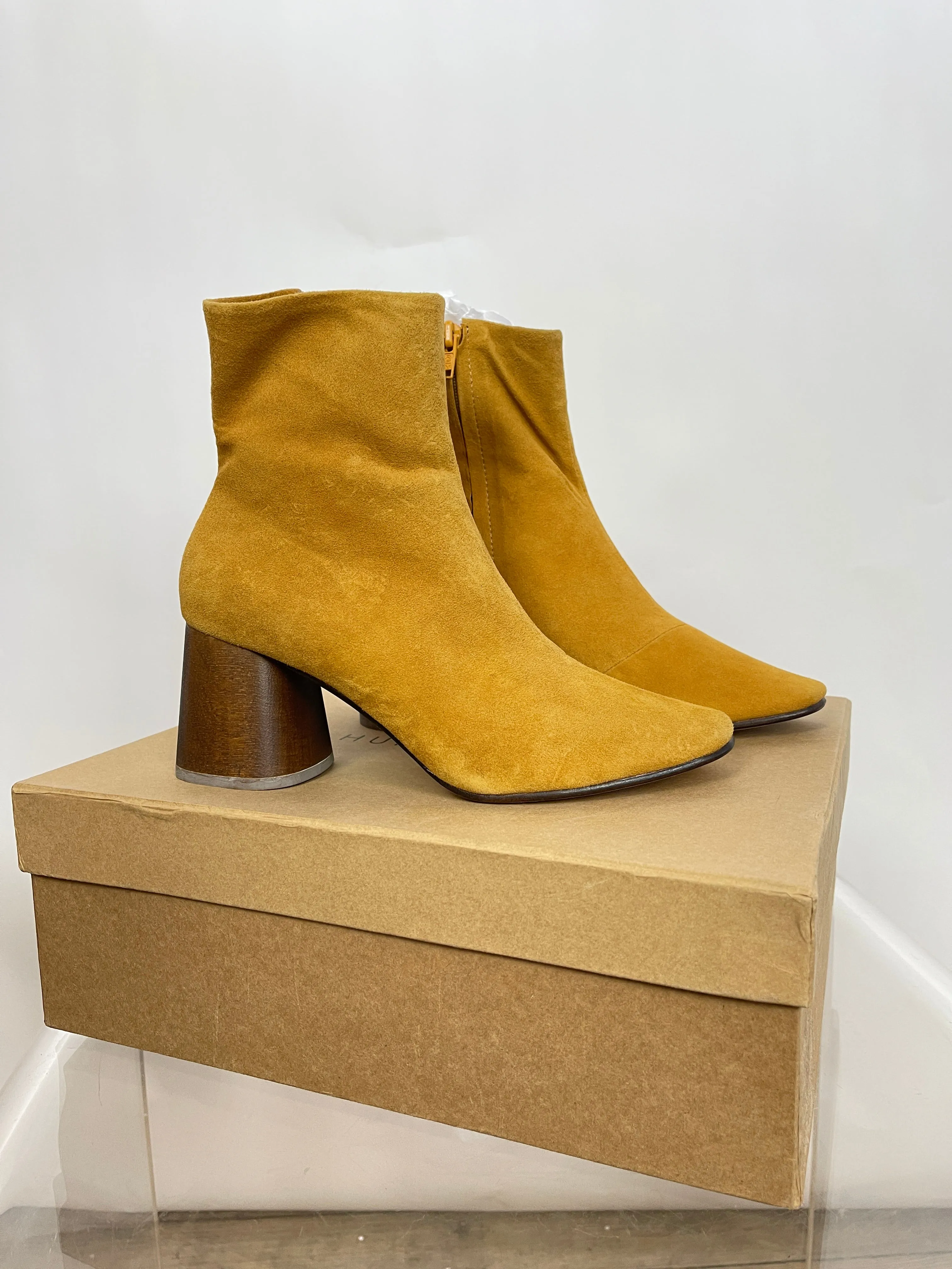 Huma Blanco "Harlow" Bootie - Mustard (36)