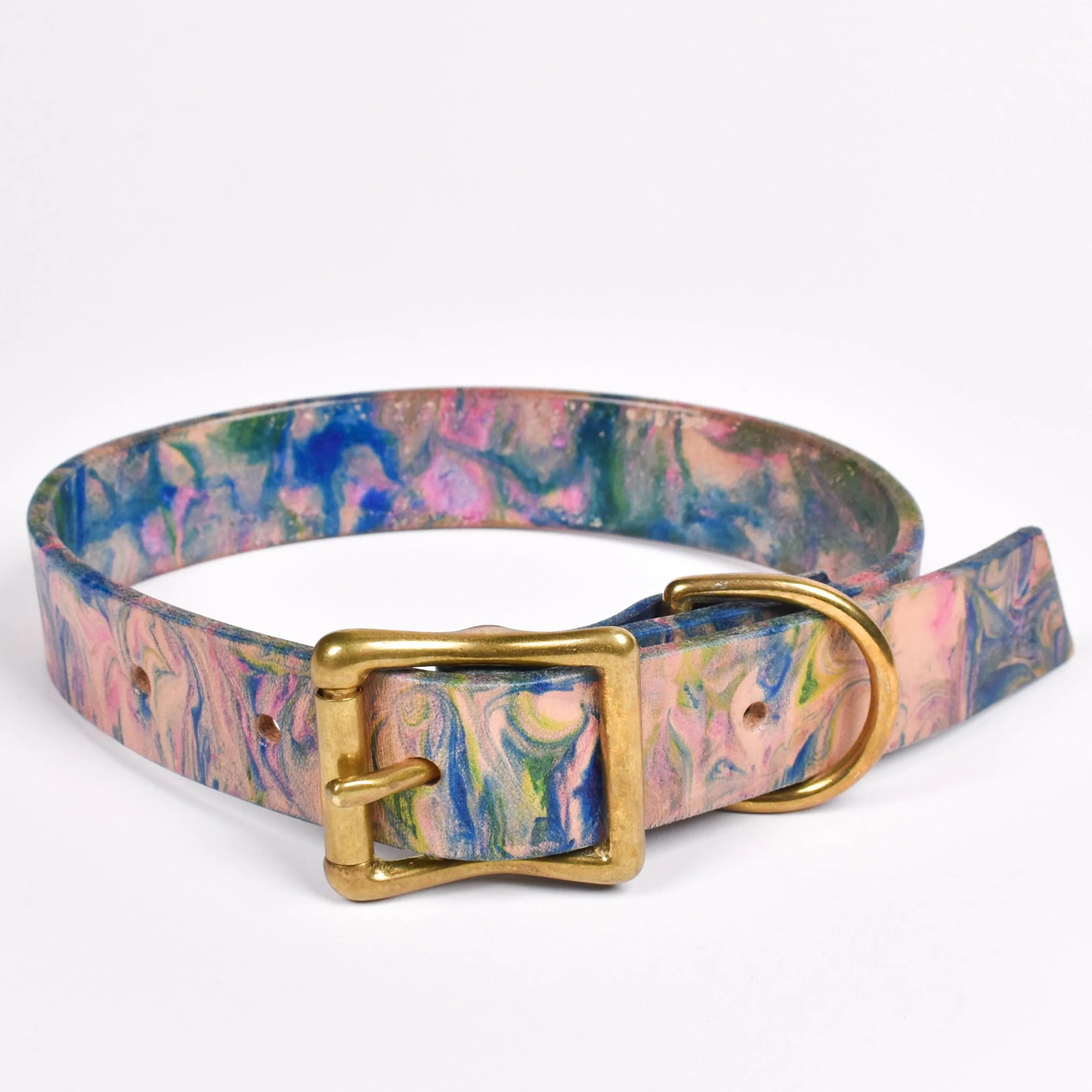 Medium Dog Collar • Marbled Leather