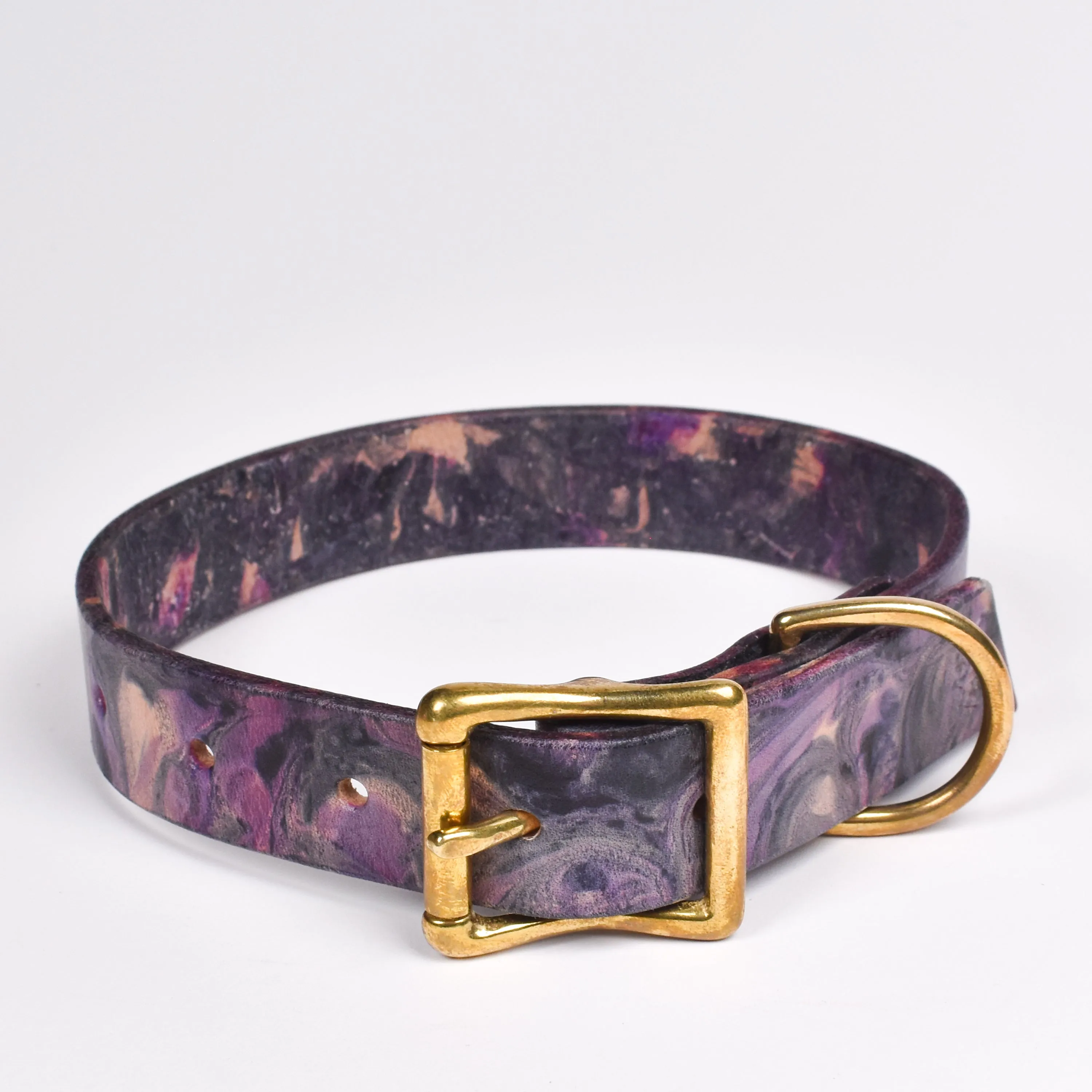 Medium Dog Collar • Marbled Leather