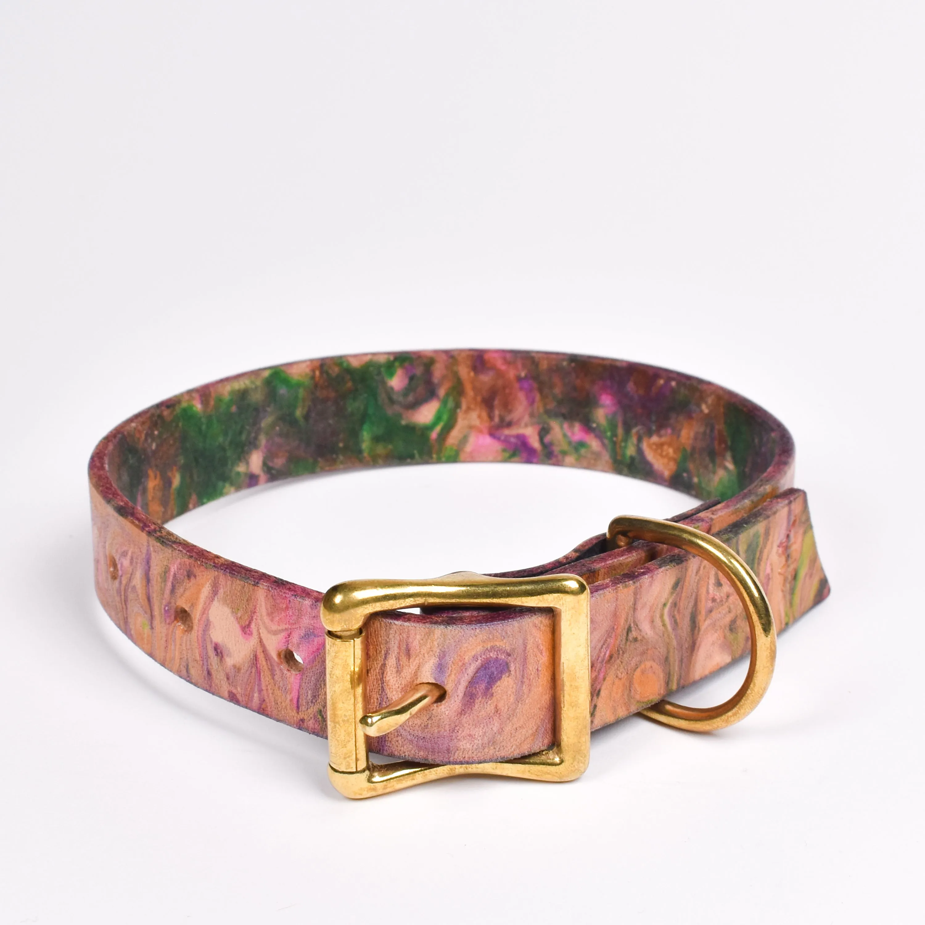 Medium Dog Collar • Marbled Leather