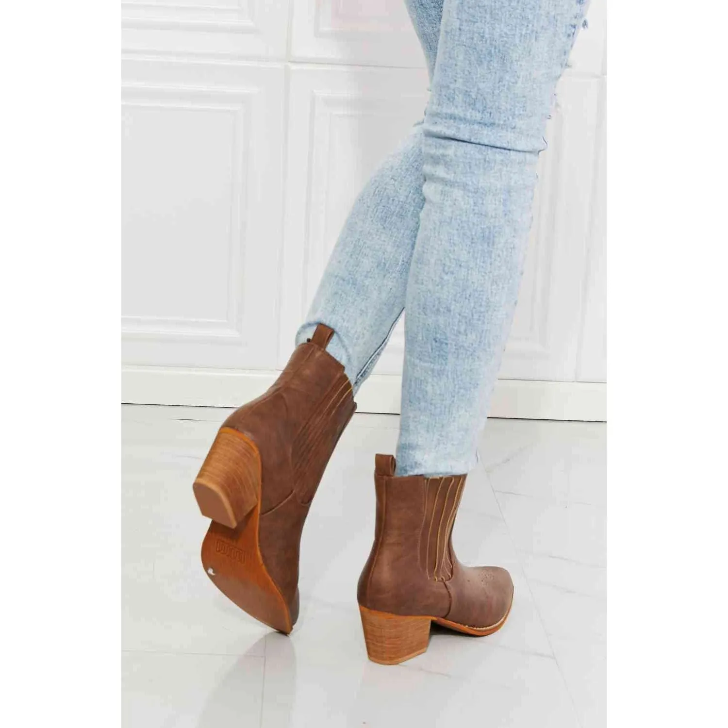 MMShoes Love the Journey Stacked Heel Chelsea Boot in Chestnut