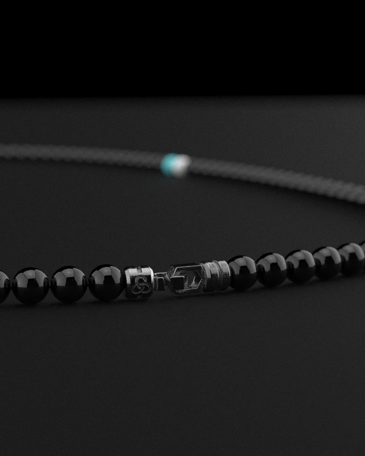 Onyx   Turquoise   Tridacna Necklace 6mm | Vertex