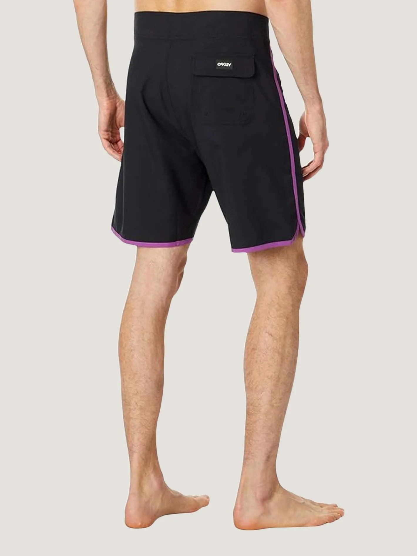 ROPA DE BAO OAKLEY HOMBRE SOLID CREST 19 BOARDSHORT