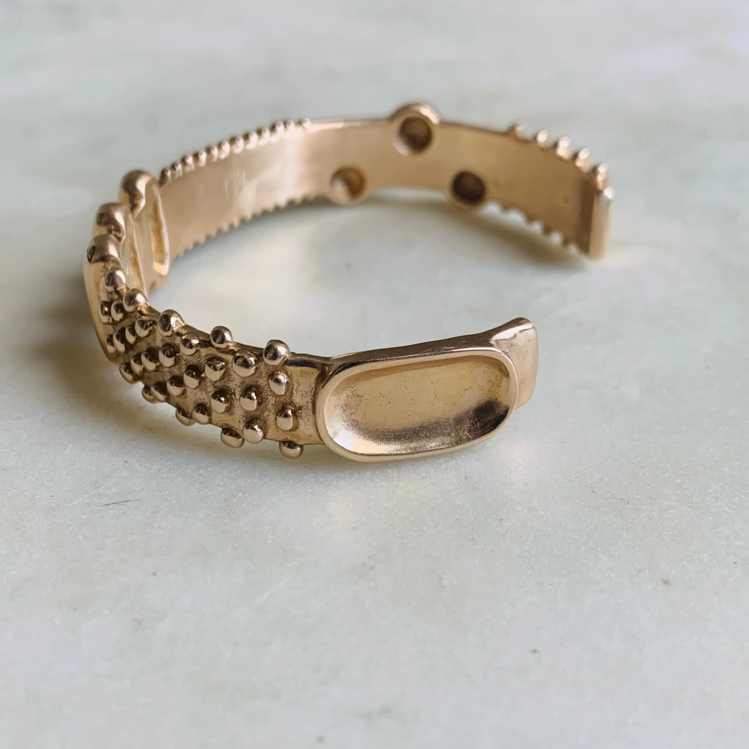 TACTILE CUFF