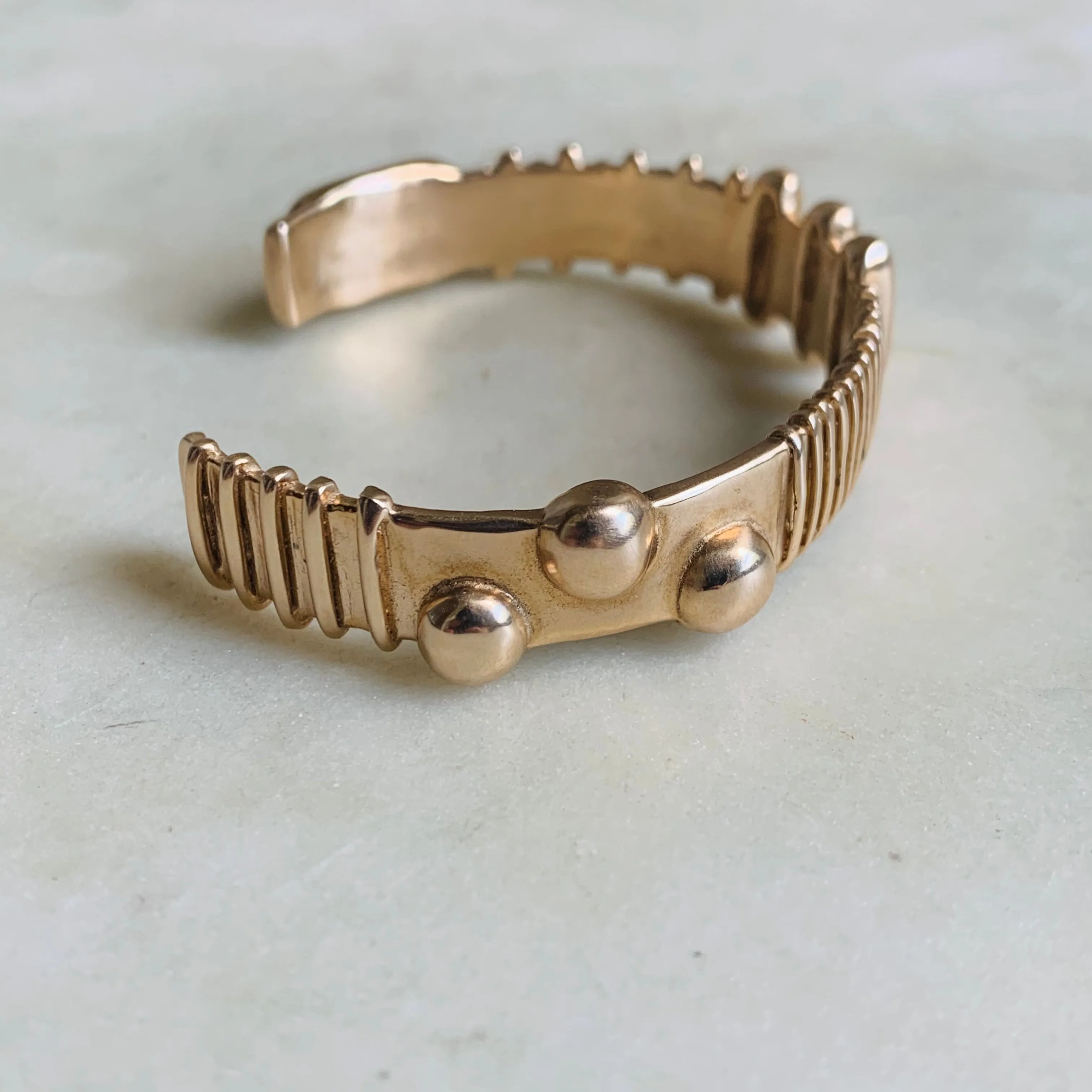 TACTILE CUFF