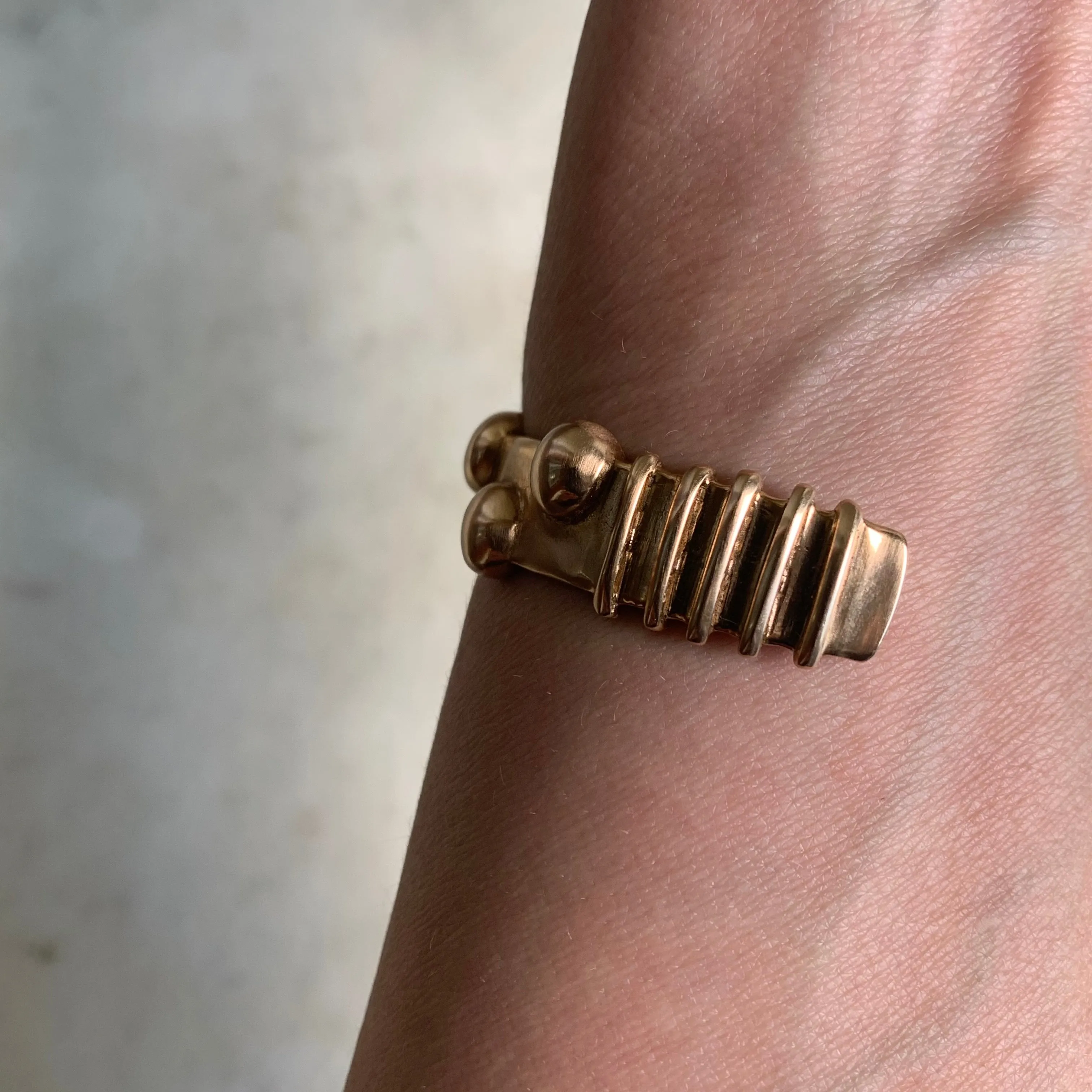 TACTILE CUFF