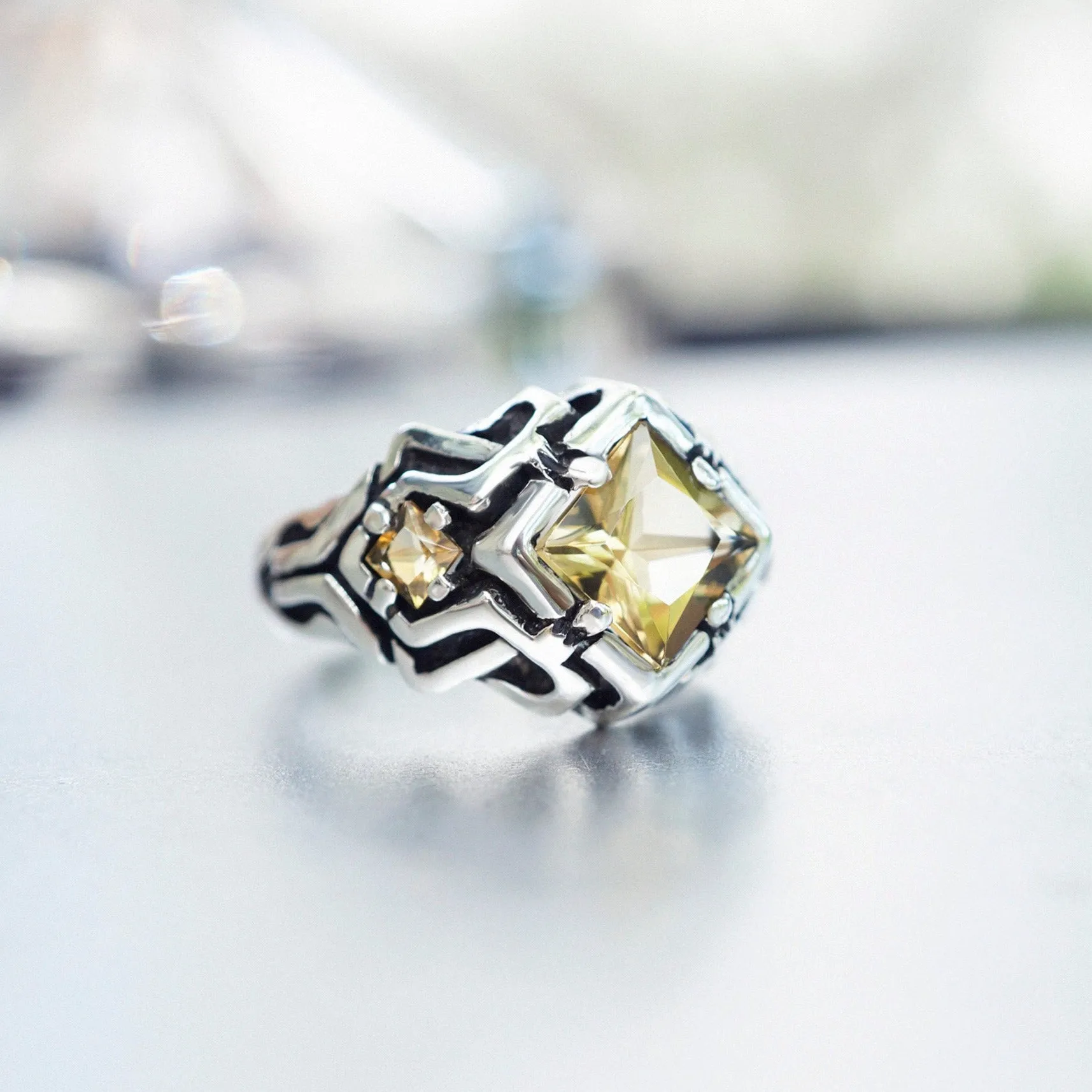 UNA | Citrine ring