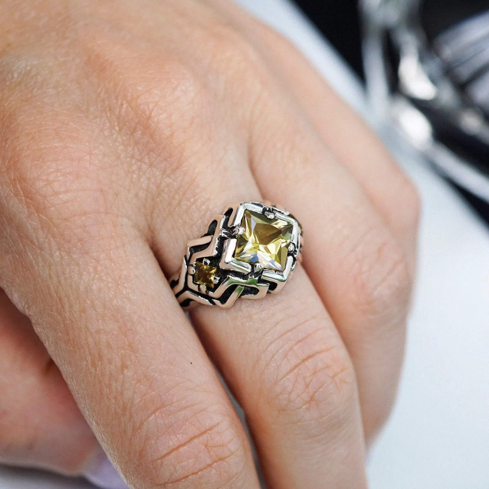 UNA | Citrine ring